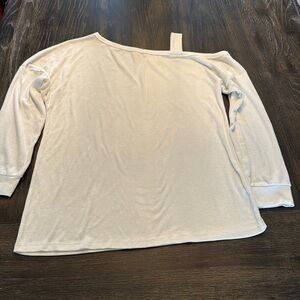 🟣 JINKESI WHITE LONG SLEEVE SLANT SHOULDER TOP SIZE L